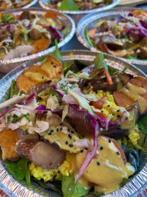 Local ✨ Longevity ✨ Bowl 

Made with local longevity spinach and Asian eggplant 🌱